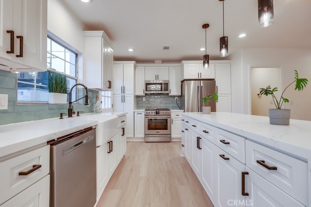 California Heights (CH) - Residential Income