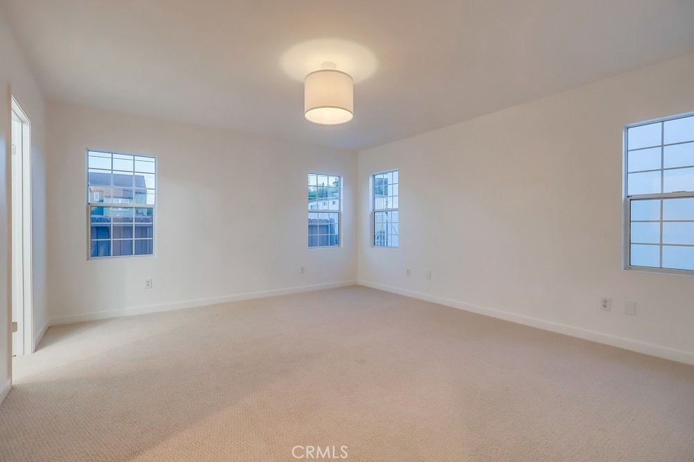 California Heights (CH) - Residential Income