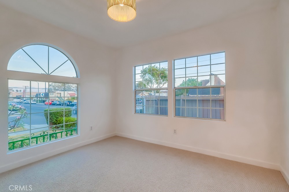 California Heights (CH) - Residential Income