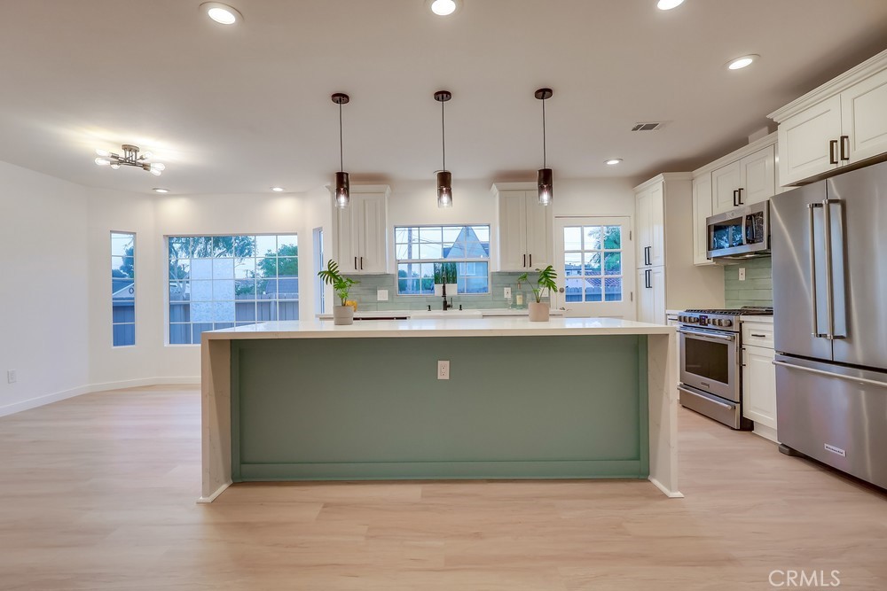 California Heights (CH) - Residential Income