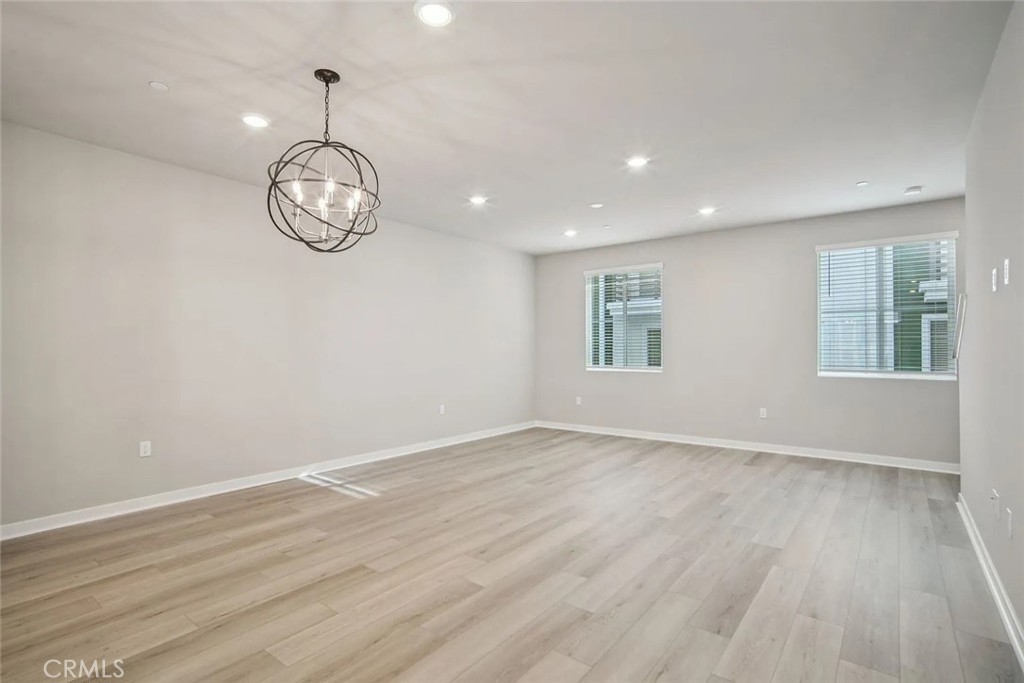 1482 Skyline Lane