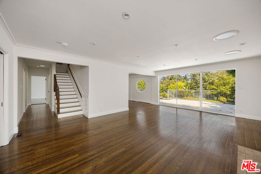 1414 Club View Drive