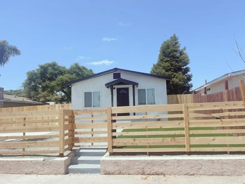 Photo of 220 Southlook Avenue, San Diego, CA 92113 (MLS # PTP2600263)