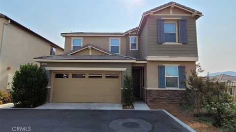 Photo of 22056 Windham Way, Saugus, CA 91350 (MLS # SR26038196)