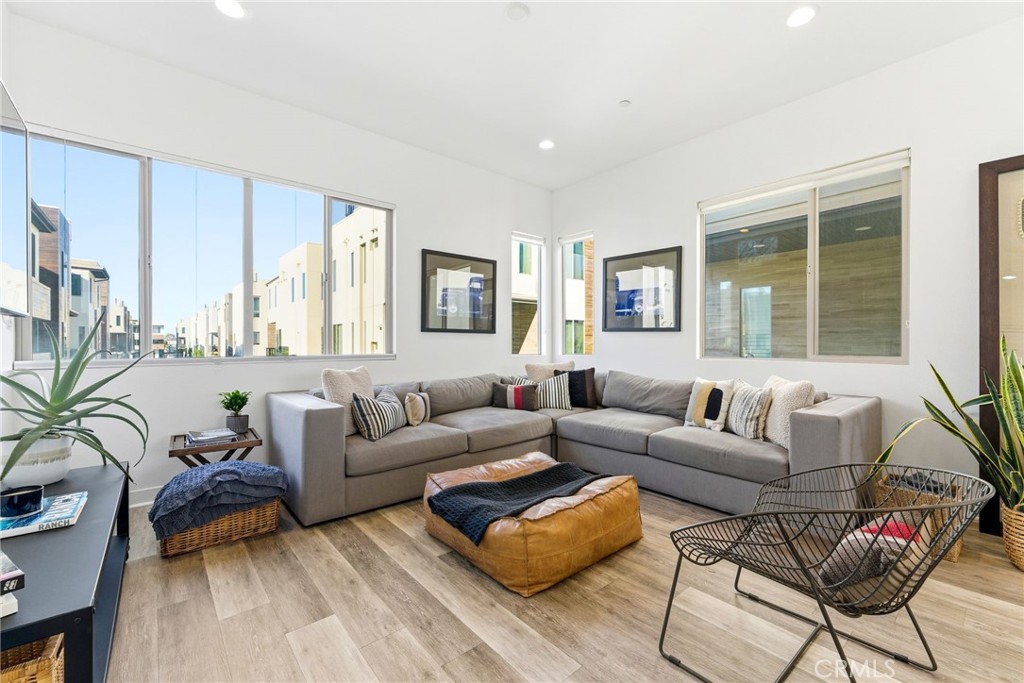 Ebb Tide - Residential Lease