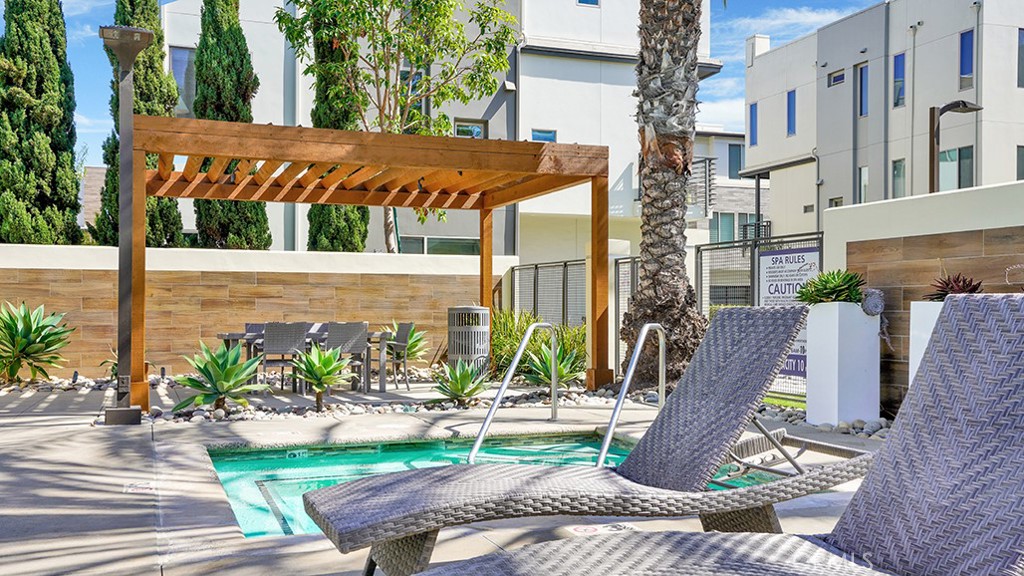 Ebb Tide - Residential Lease