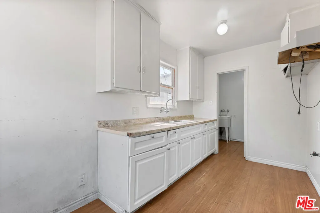 Long Beach, California 90805, United States, 2 Bedrooms Bedrooms, ,2 BathroomsBathrooms,Residential,Active,214018