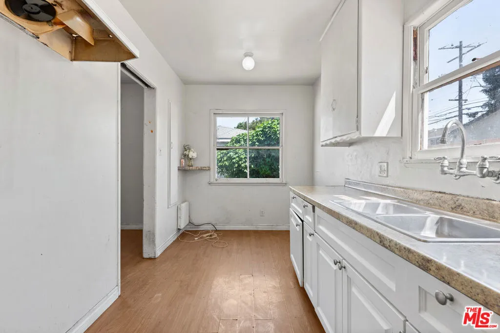 Long Beach, California 90805, United States, 2 Bedrooms Bedrooms, ,2 BathroomsBathrooms,Residential,Active,214018