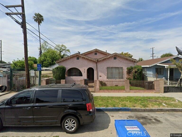 317 E 85th ST