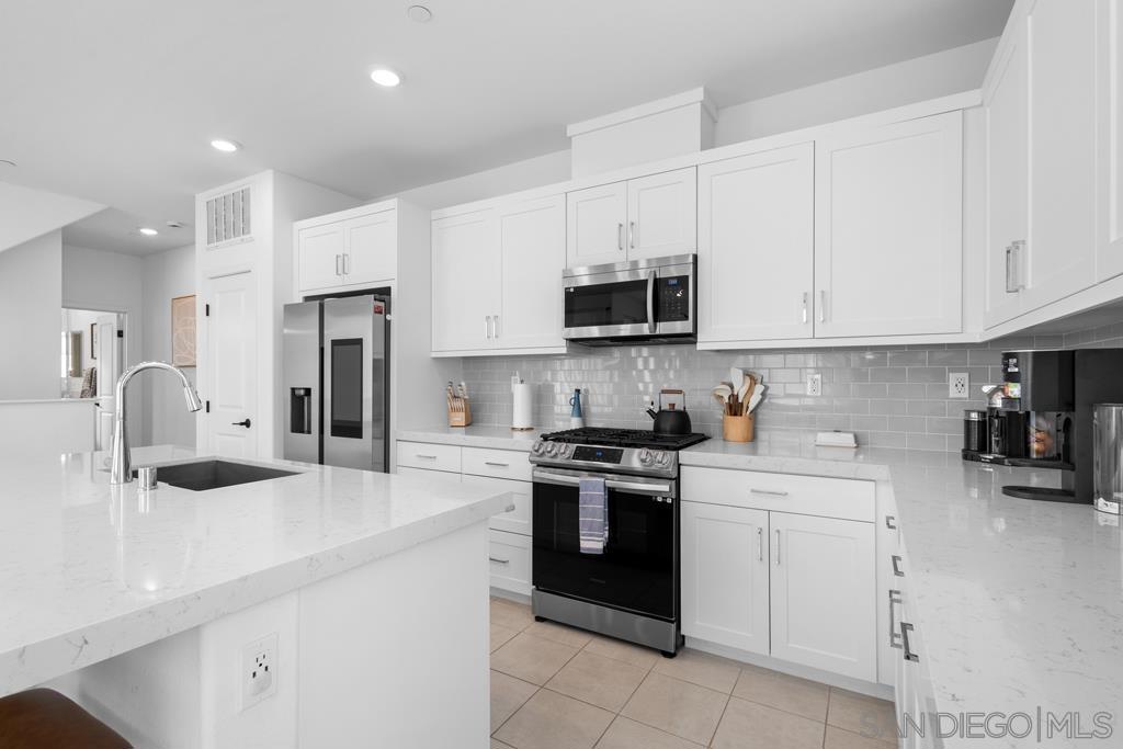 2117 Acara Circle