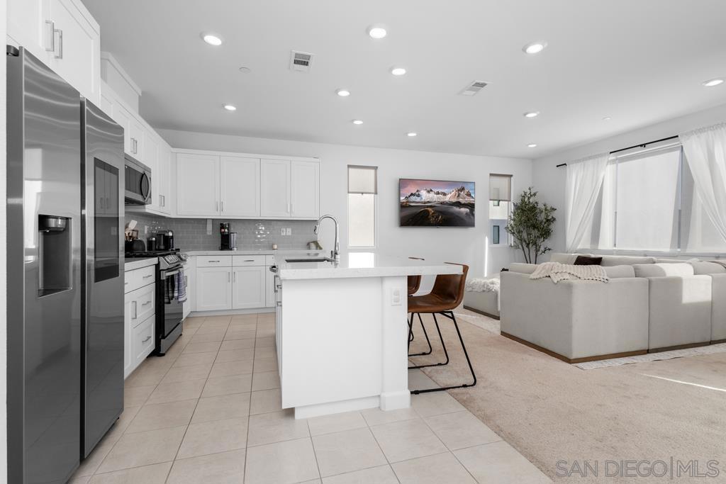 2117 Acara Circle