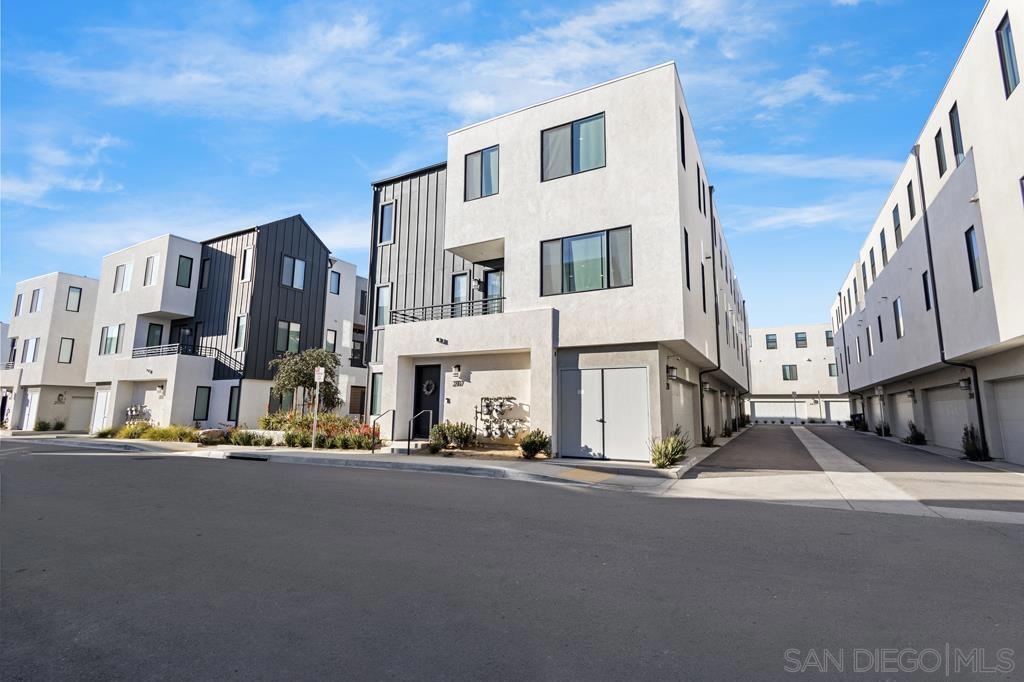 2117 Acara Circle
