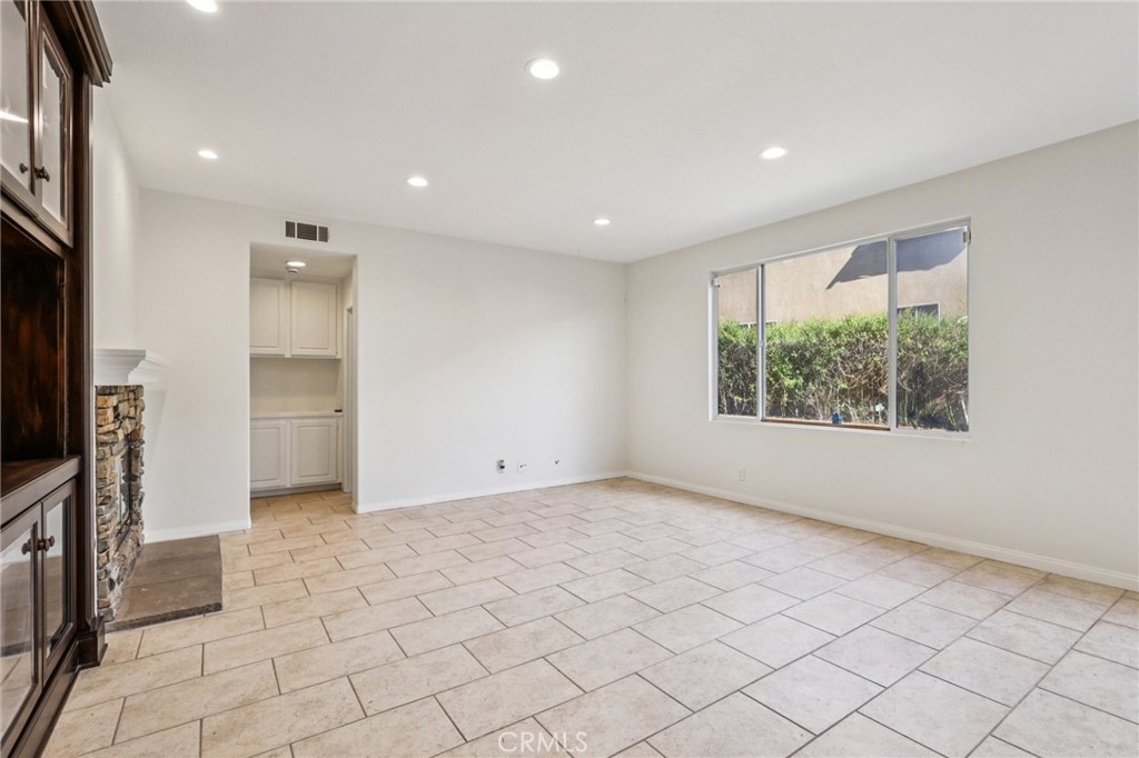 Camrosa (CMRO) - Residential