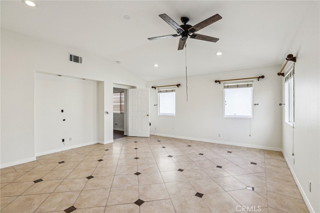 Camrosa (CMRO) - Residential