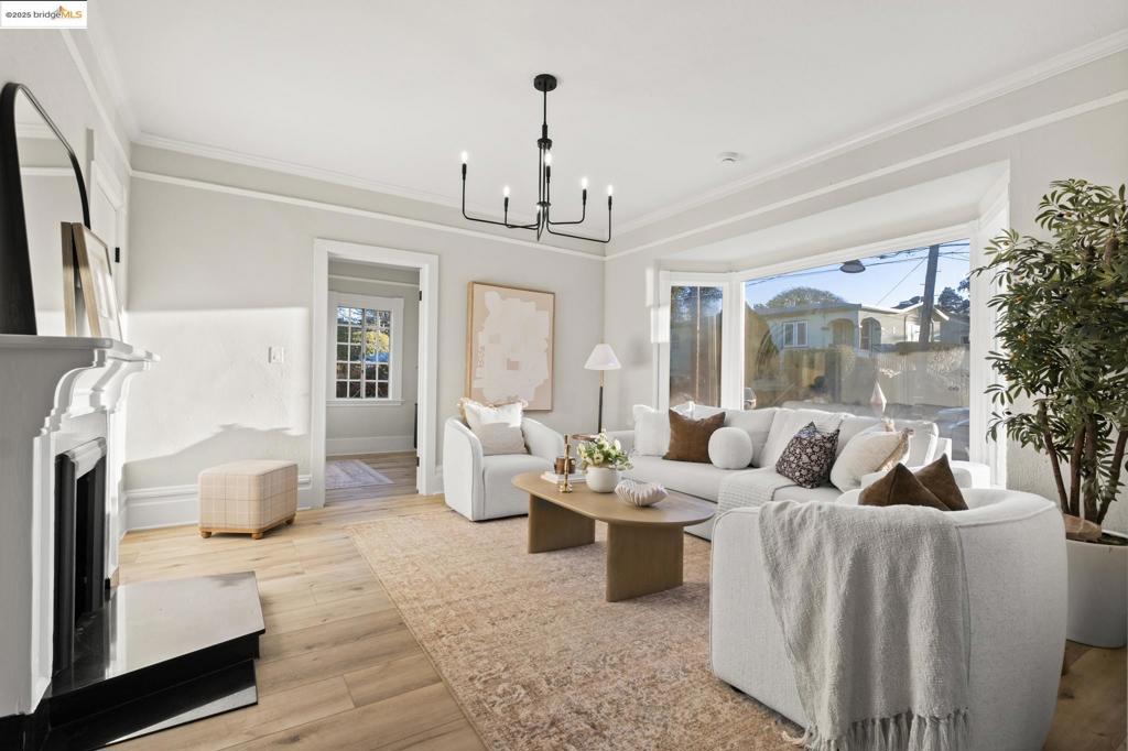 HIGHLAND PARK - Residential