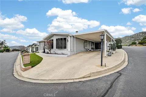 24515 California Ave Unit 42, Hemet, CA 92545 - MLS#: IG26035150