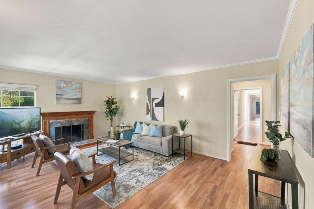 435 Portola Drive