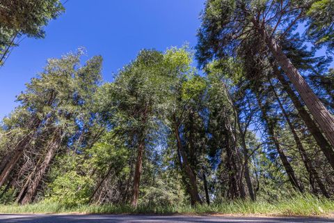 Photo of Lot 78 Cedar Pines Drive, Crestline, CA 92325 (MLS # 219147714DA)