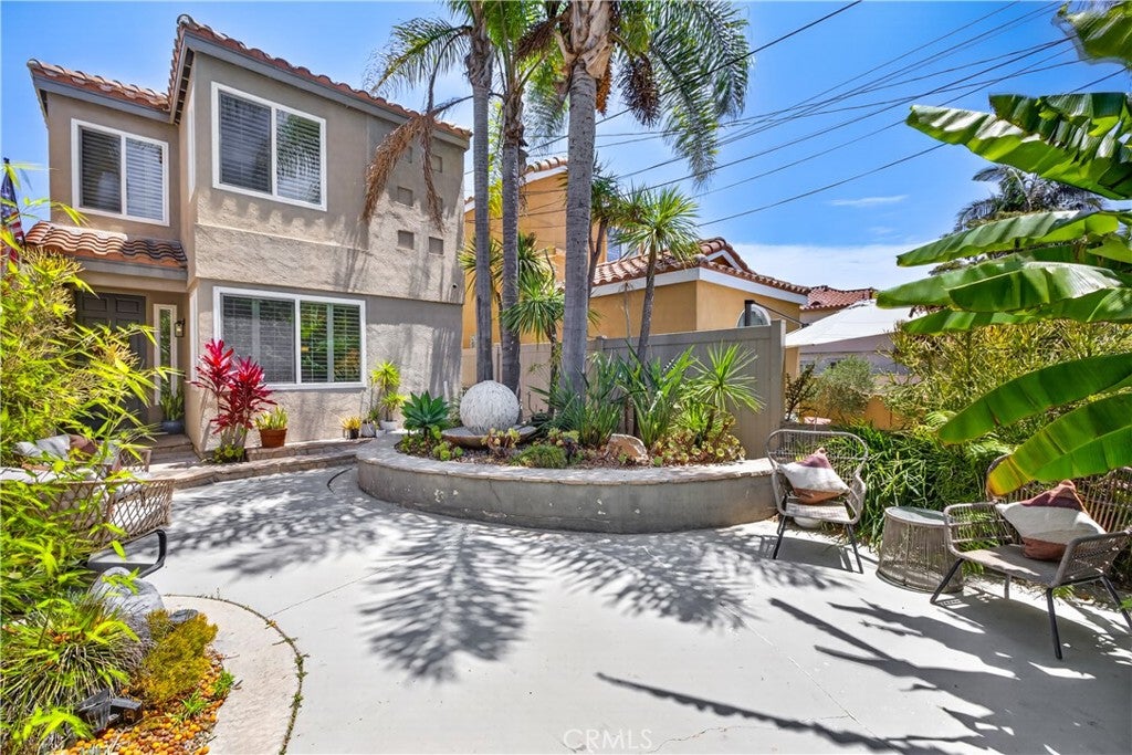 330 Ultimo Avenue, Long Beach CA 90814