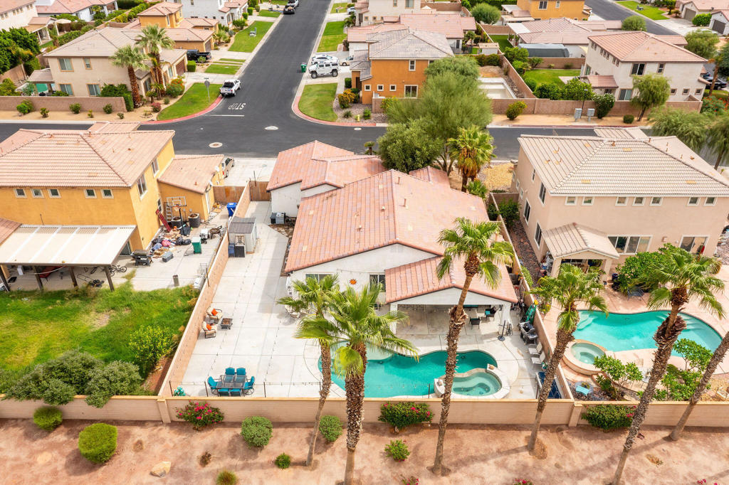Bella Vida - Residential