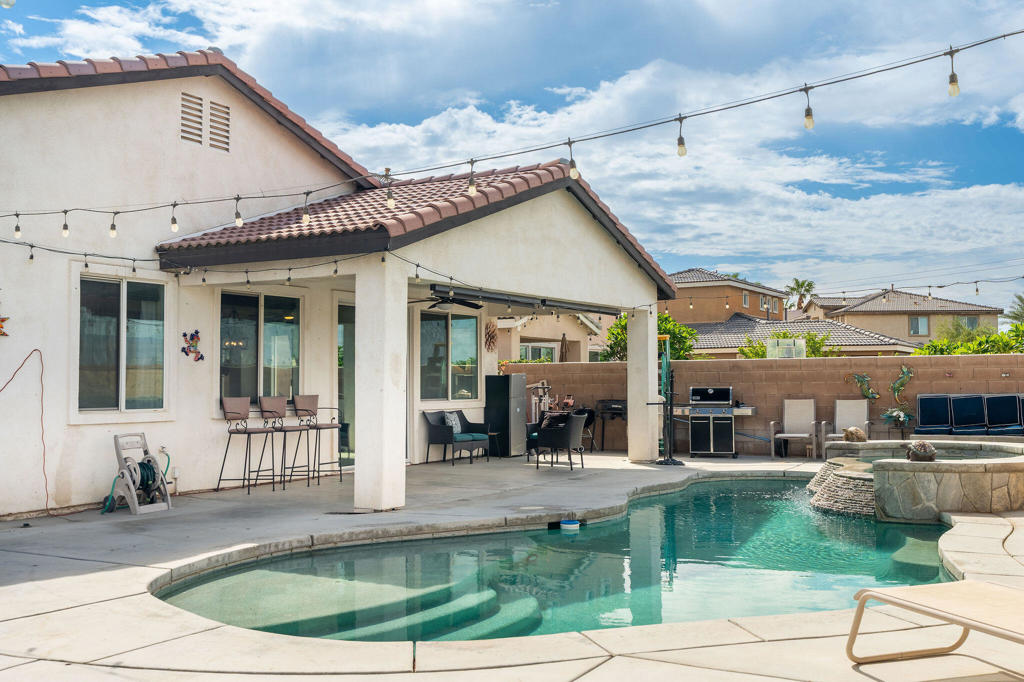 Bella Vida - Residential