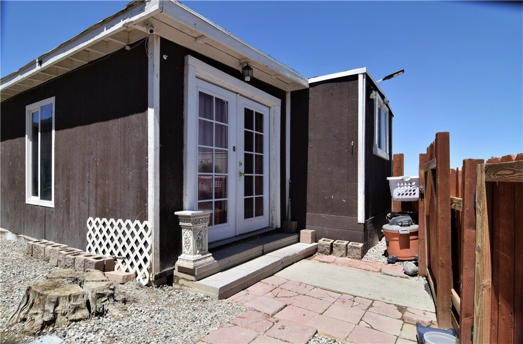 2059 E Avenue I 84