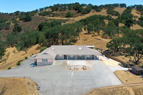 21050 Uvas Road Morgan Hill CA 95037