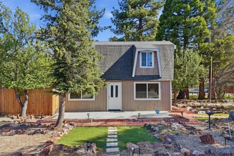 Photo of 1081 Gold Mountain Drive, Big Bear City, CA 92314 (MLS # IV26115955)