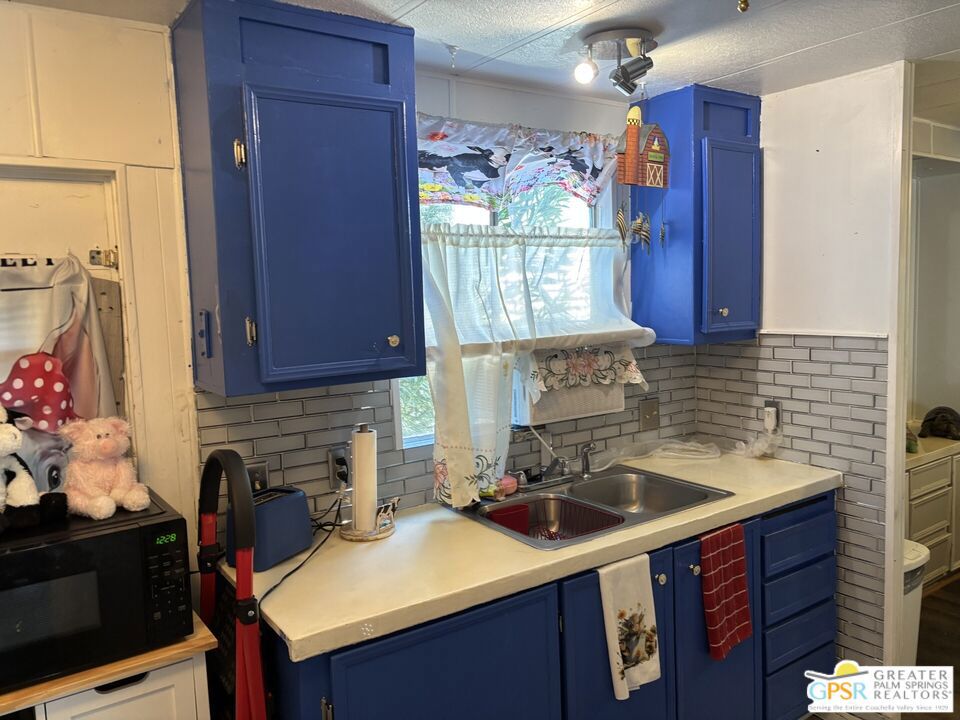 Hidden Springs - Manufactured In Park