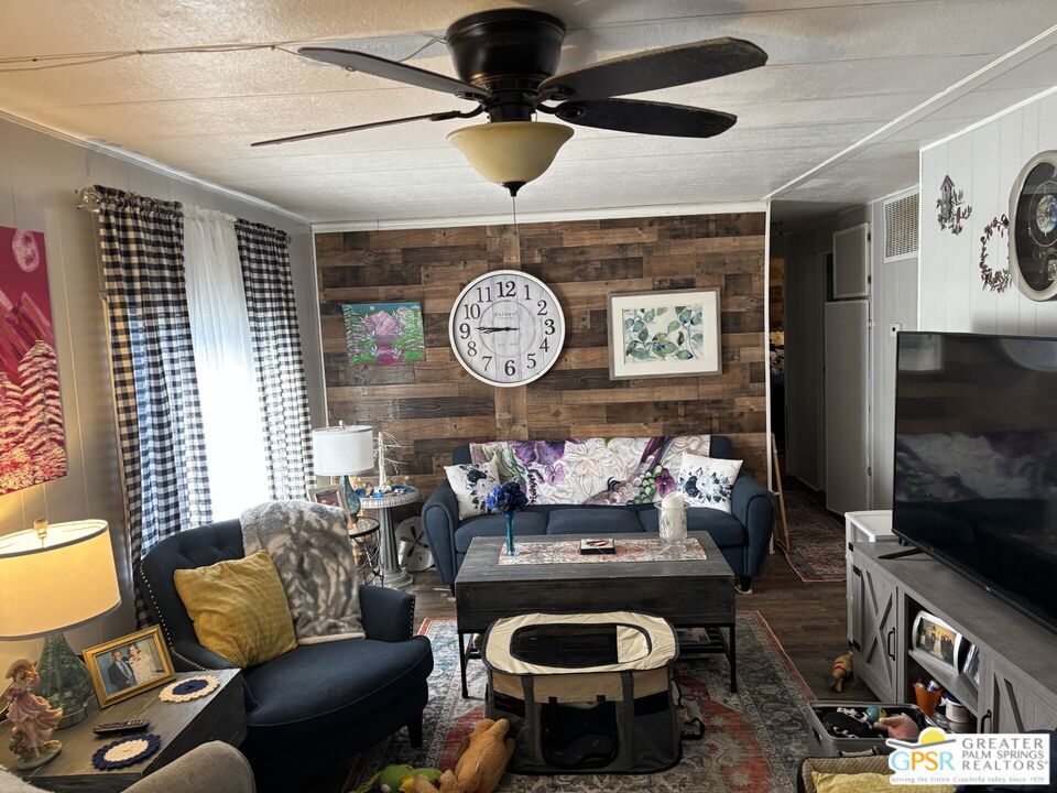 Hidden Springs - Manufactured In Park