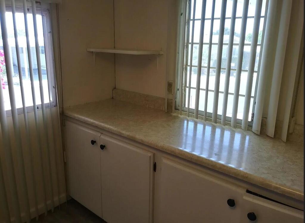 Desert Crest CC - Residential Lease