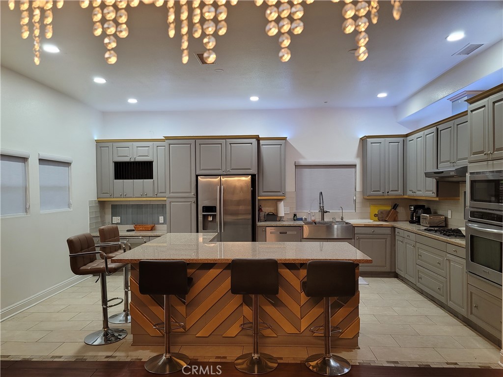 412 W Santa Ana Street