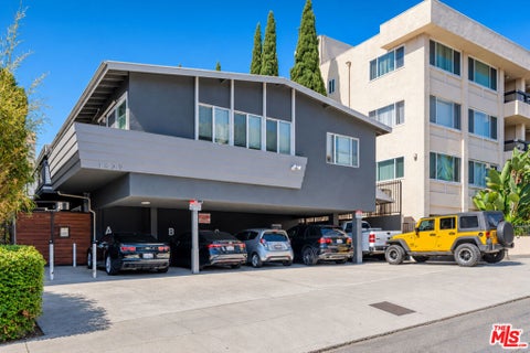 Photo of 1629 N Formosa Avenue, Los Angeles, CA 90046 (MLS # 26101863)