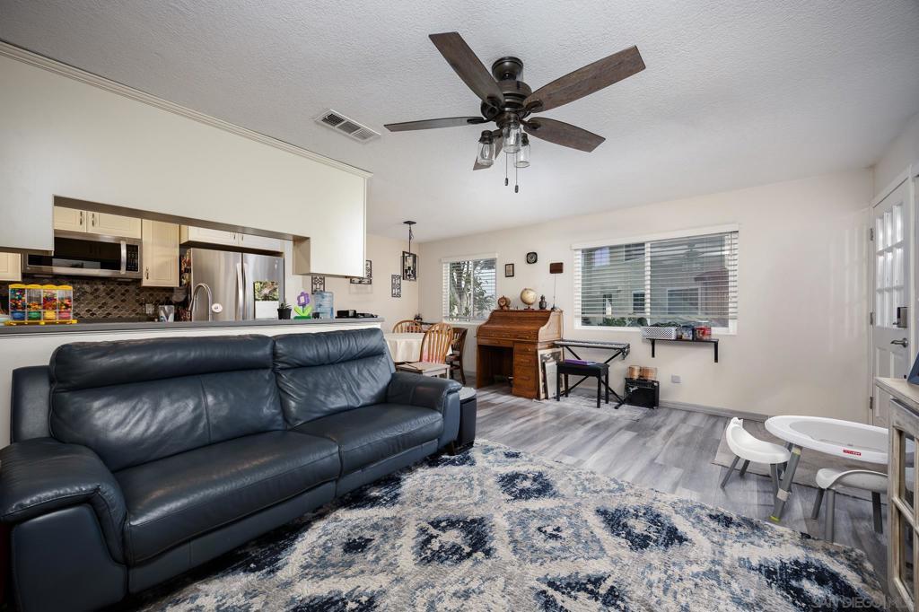 9845 Mission Viejo Ct 2