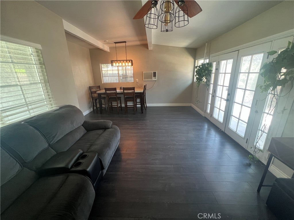4267 Canterbury