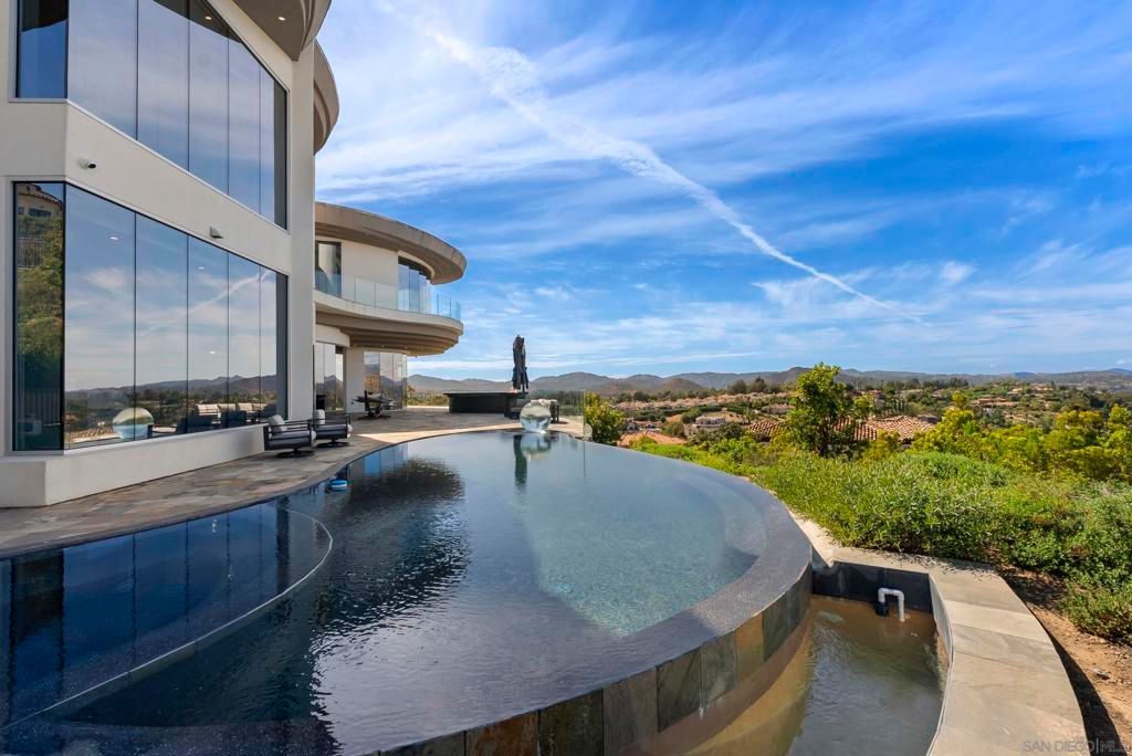 Photo of 13220 Highlands Ranch Rd Rd, Poway, CA 92064 (MLS # 260008808SD)