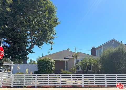 Photo of 7000 W 85th Street, Los Angeles, CA 90045 (MLS # 25572067) Photo of 7000 W 85th Street, Los Angeles, CA 90045 (MLS # 25572067)