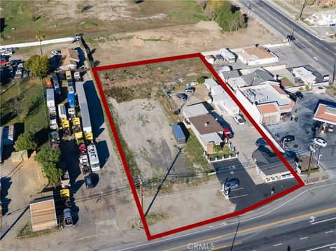 16072 Arrow Fontana CA 92335