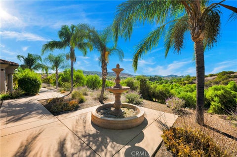 Tiny photo for 38496 King Court, Murrieta, CA 92562 (MLS # SW26222827)