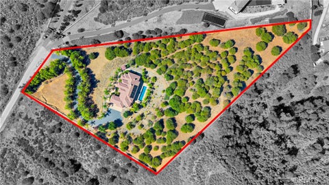 Tiny photo for 38496 King Court, Murrieta, CA 92562 (MLS # SW26222827)