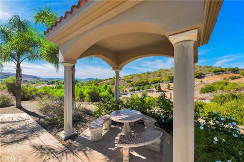 Tiny photo for 38496 King Court, Murrieta, CA 92562 (MLS # SW26222827)