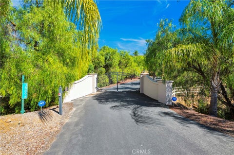 Tiny photo for 38496 King Court, Murrieta, CA 92562 (MLS # SW26222827)