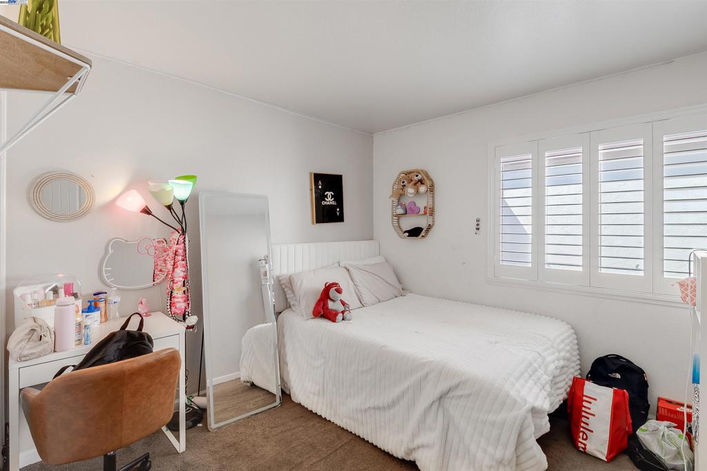 VIEWPOINTE - Residential