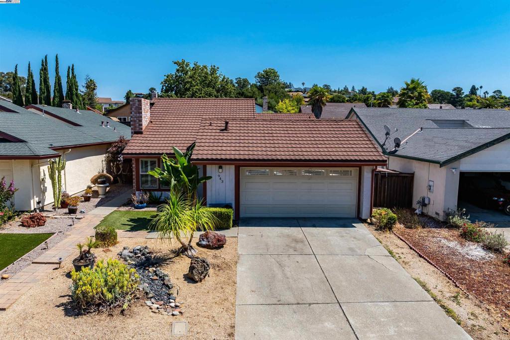 VIEWPOINTE - Residential