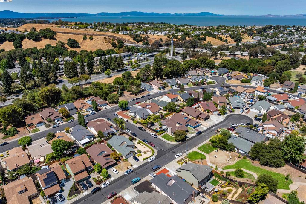 VIEWPOINTE - Residential