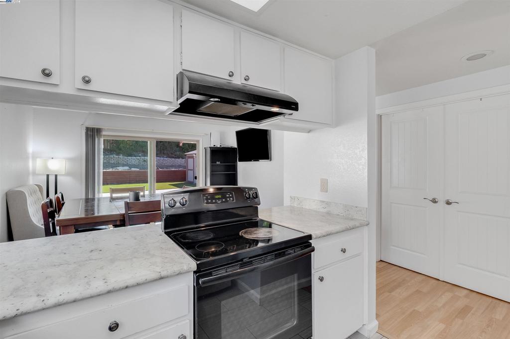 VIEWPOINTE - Residential