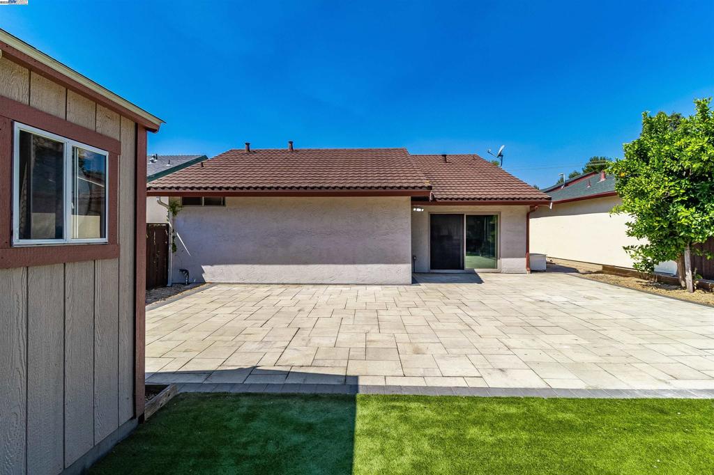 VIEWPOINTE - Residential