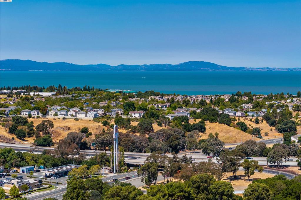 VIEWPOINTE - Residential