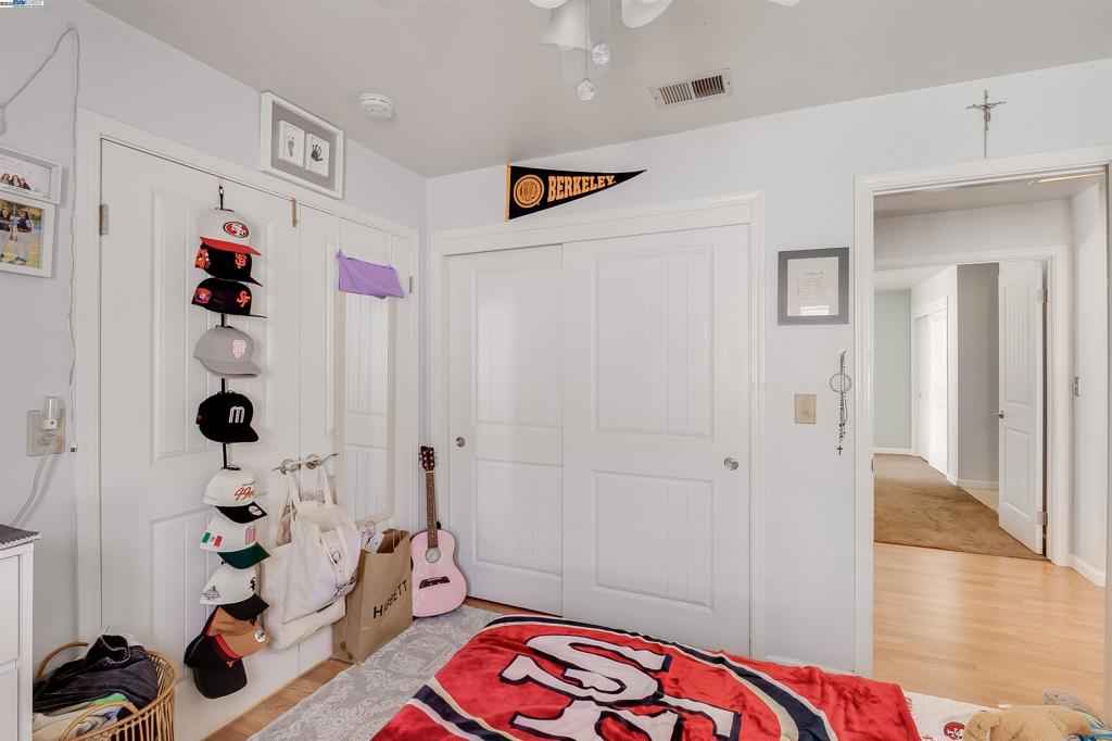 VIEWPOINTE - Residential