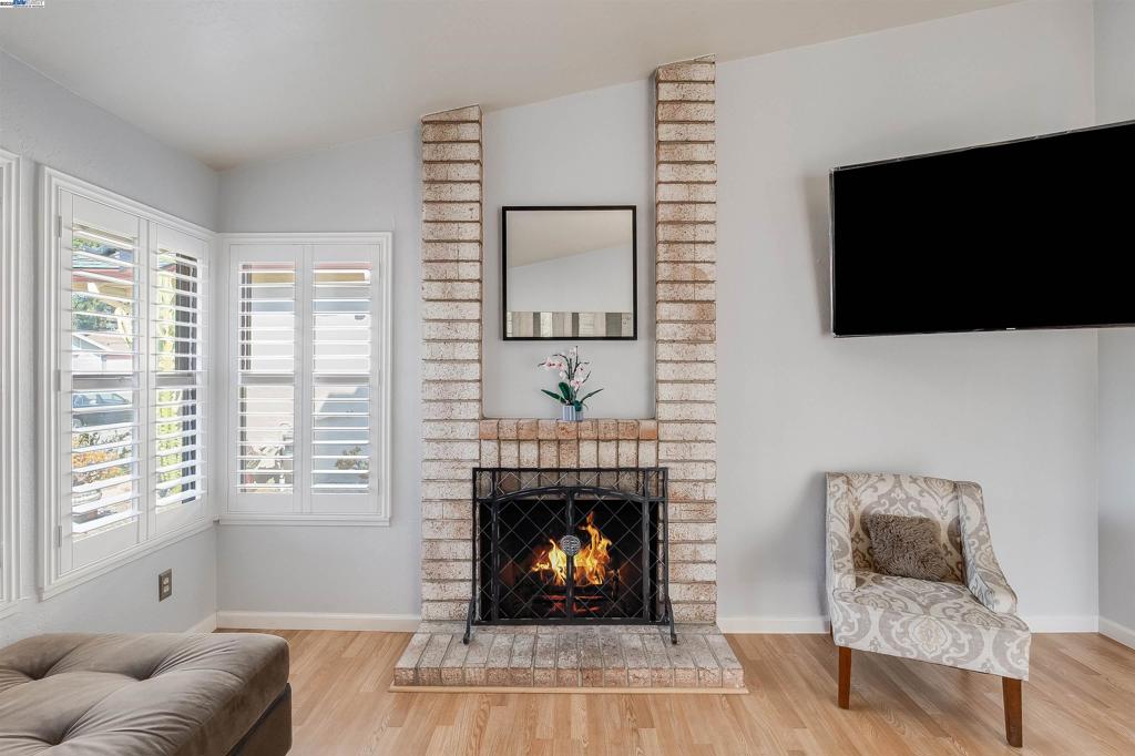 VIEWPOINTE - Residential